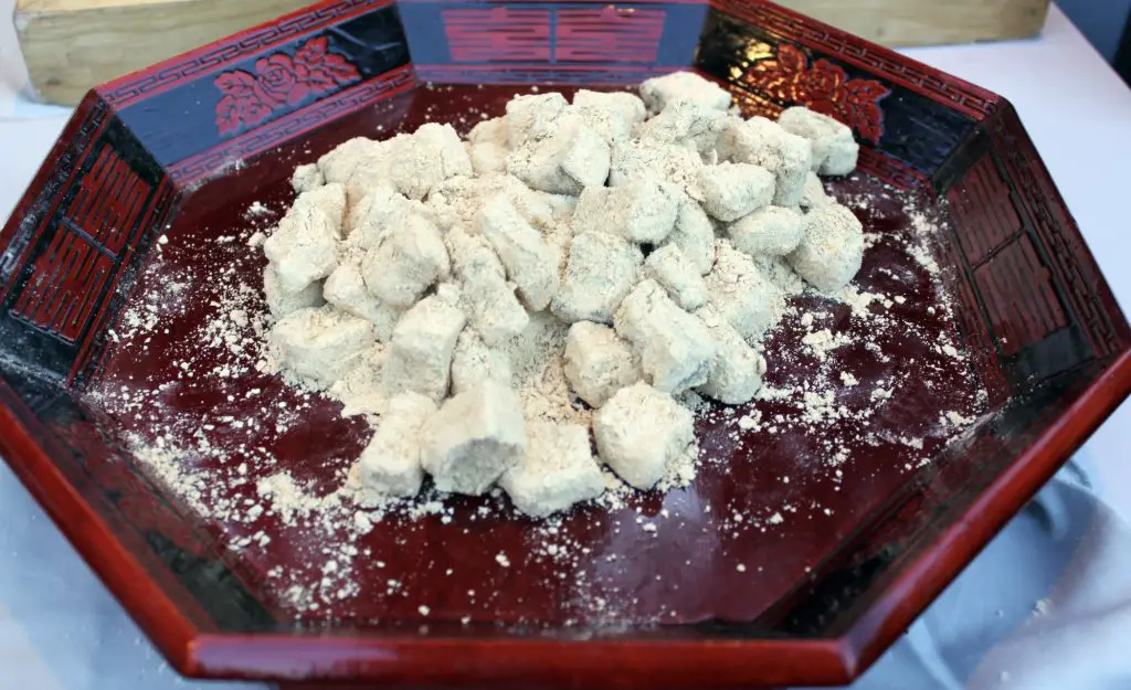 Korean Ricecake with Soybean Powder